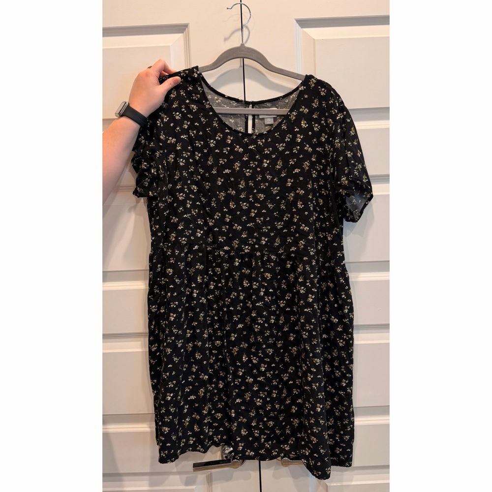 Old Navy Black Floral Blouse